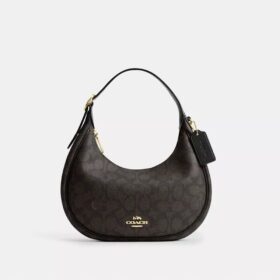 Emily-Schultertasche aus Signature Canvas