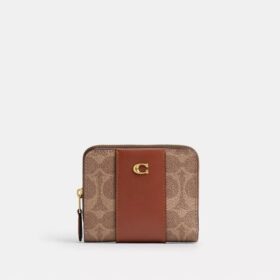 Essential Billfold-Geldbörse aus unserem charakteristischen Signature Canvas