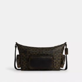 Finn Umhängetasche mit Taschen aus «Loved» Signature Canvas