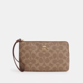 Grosse Handgelenktasche mit Reissverschluss an der Ecke aus Signature Canvas