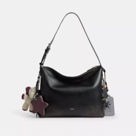 Mott-Messenger-Tasche 38 aus Used-Leder mit Anhängern
