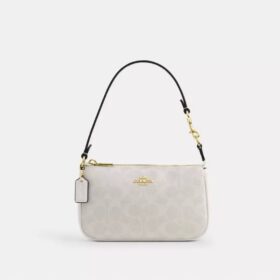 Nolita 19 aus Signature Canvas