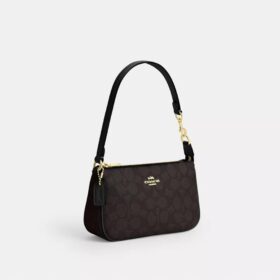 Nolita 19 aus Signature Canvas