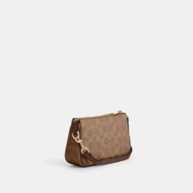 Nolita 19 aus Signature Canvas