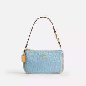 Nolita 19 aus Signature-Leder mit Anhängern