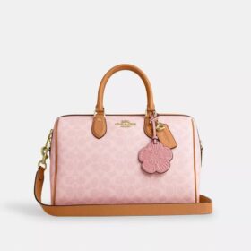 Rowan grosse Satchel-Tasche aus Signature Canvas mit Anhängern